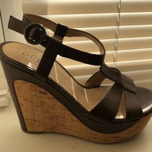 Guess wedges